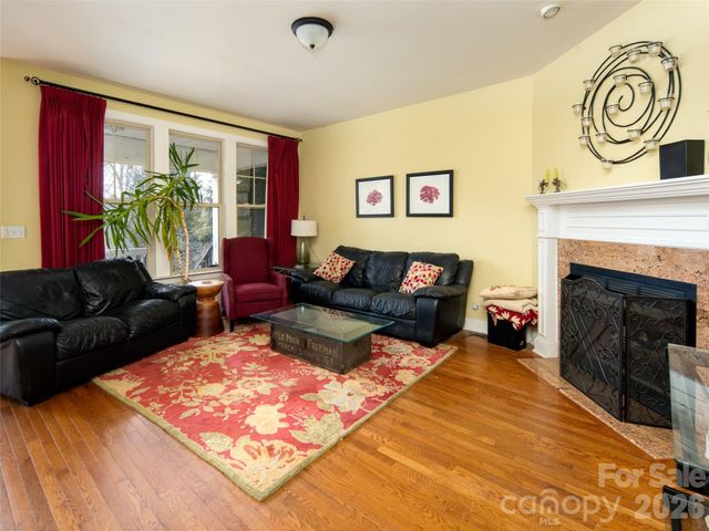 106 Mountain Drive, Biltmore Lake, NC 28715