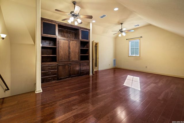 326 RIVER VALLEY RD, Ingram, TX 78025