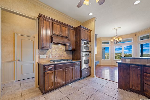 326 RIVER VALLEY RD, Ingram, TX 78025