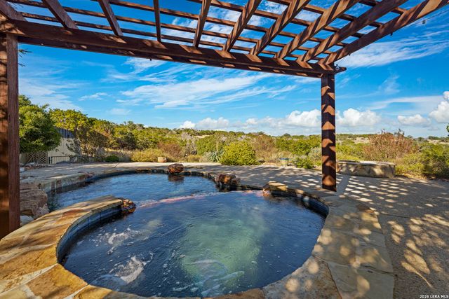 326 RIVER VALLEY RD, Ingram, TX 78025