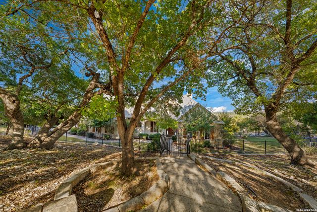 326 RIVER VALLEY RD, Ingram, TX 78025