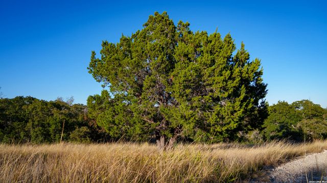 326 RIVER VALLEY RD, Ingram, TX 78025
