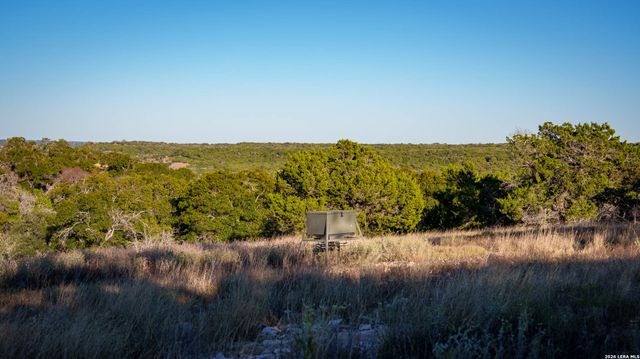 326 RIVER VALLEY RD, Ingram, TX 78025
