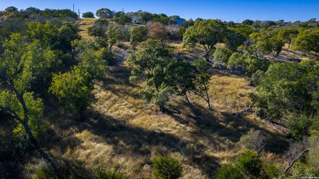 326 RIVER VALLEY RD, Ingram, TX 78025