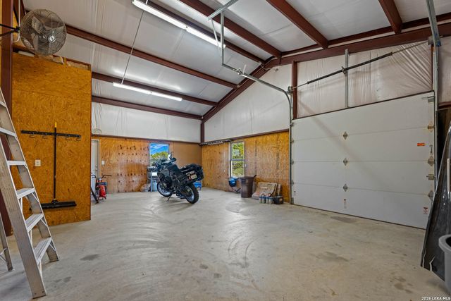 326 RIVER VALLEY RD, Ingram, TX 78025