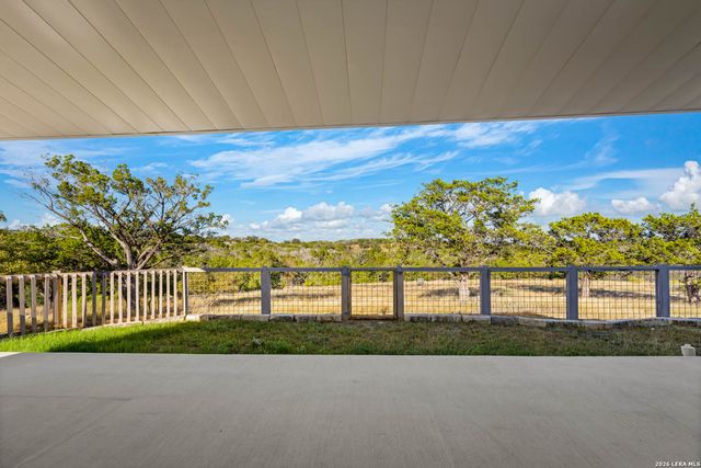 326 RIVER VALLEY RD, Ingram, TX 78025