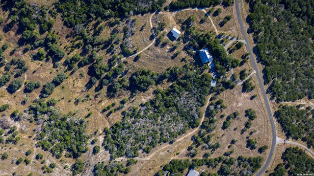 326 RIVER VALLEY RD, Ingram, TX 78025