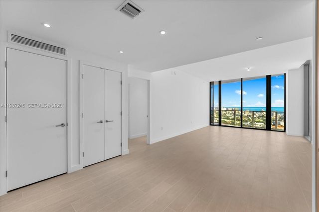 500 Alton Road 2402, Miami Beach, FL 33139