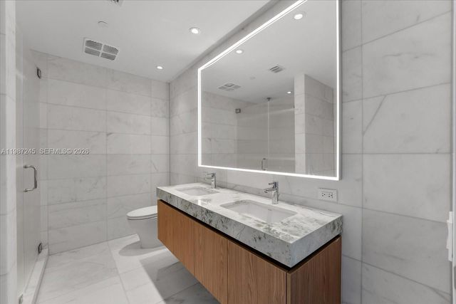 500 Alton Road 2402, Miami Beach, FL 33139