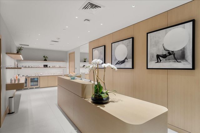 500 Alton Road 2402, Miami Beach, FL 33139