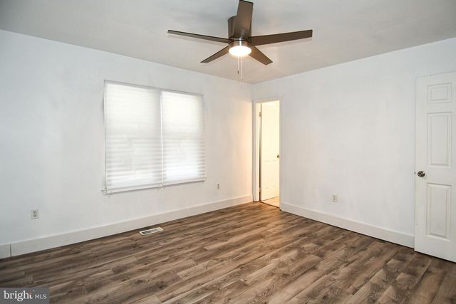 1803 OAK DR, Waldorf, MD 20601
