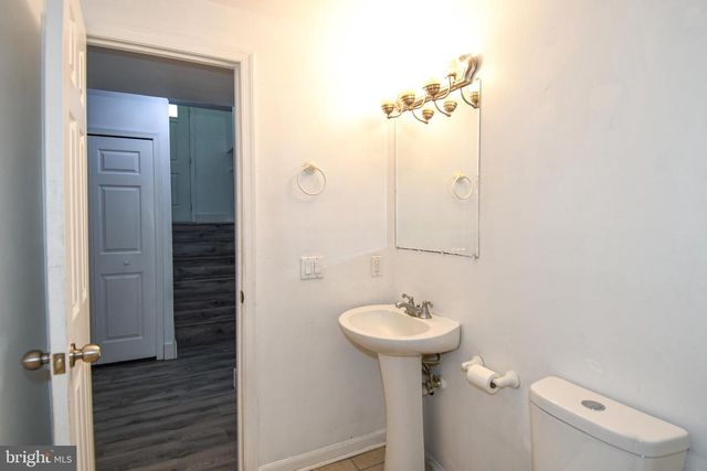 1803 OAK DR, Waldorf, MD 20601