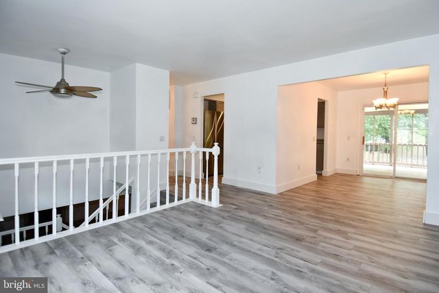 1803 OAK DR, Waldorf, MD 20601
