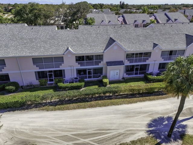101 Muirfield Court 101d, Jupiter, FL 33458