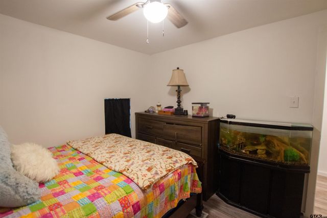 2761 Oak Trail Shores Dr, Chandler, TX 75758