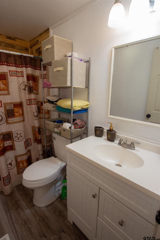 2761 Oak Trail Shores Dr, Chandler, TX 75758