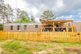 2761 Oak Trail Shores Dr, Chandler, TX 75758