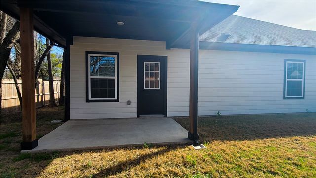 1903 King Street, Greenville, TX 75401
