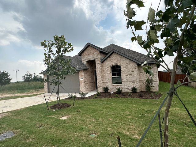 418 S 2nd Street, Krum, TX 76249