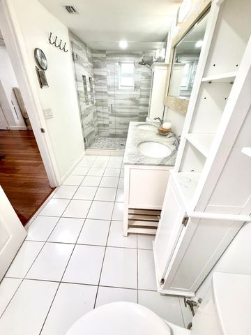 1216 SE 1st Street, Fort Lauderdale, FL 33301