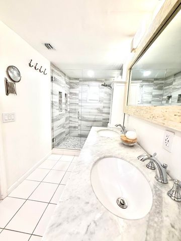 1216 SE 1st Street, Fort Lauderdale, FL 33301
