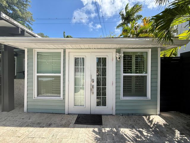1216 SE 1st Street, Fort Lauderdale, FL 33301