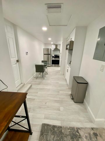 1216 SE 1st Street, Fort Lauderdale, FL 33301