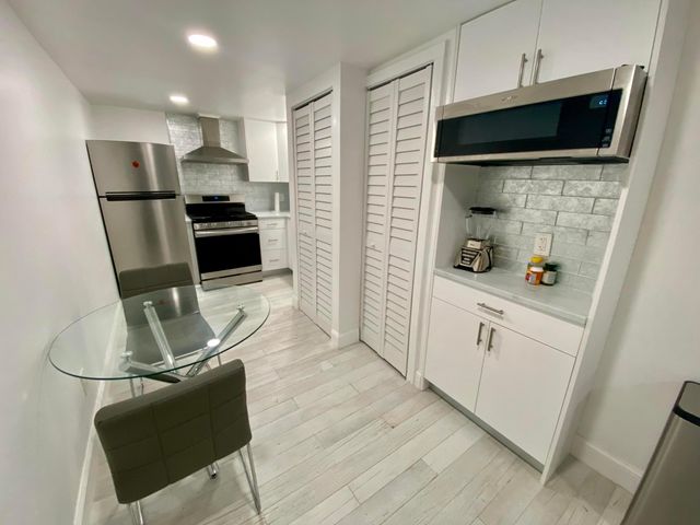 1216 SE 1st Street, Fort Lauderdale, FL 33301