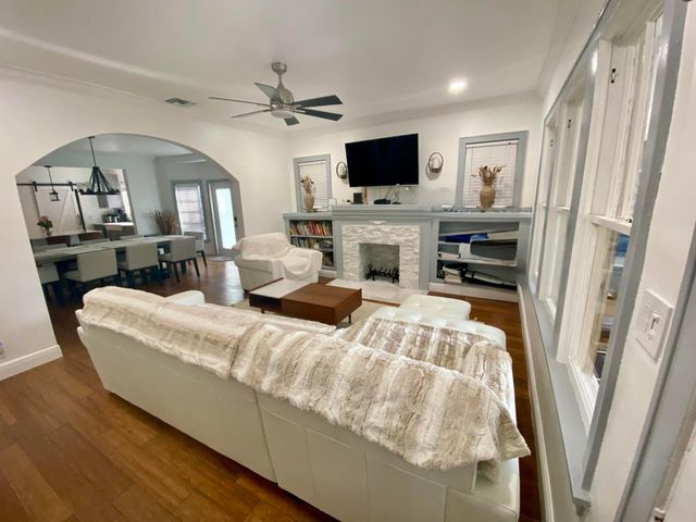 1216 SE 1st Street, Fort Lauderdale, FL 33301