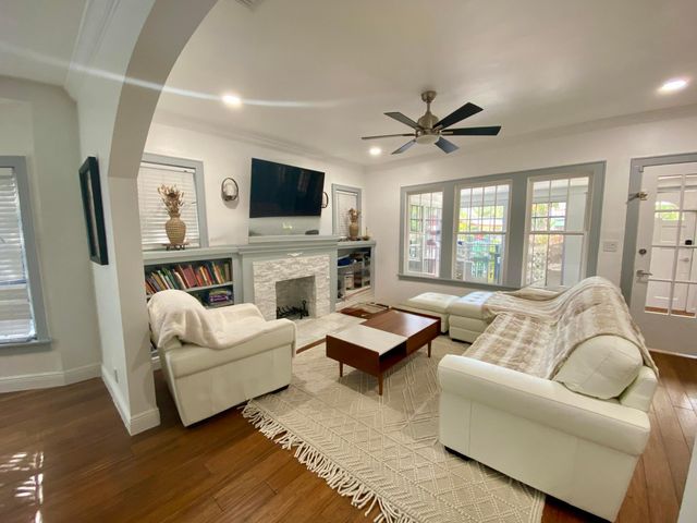 1216 SE 1st Street, Fort Lauderdale, FL 33301
