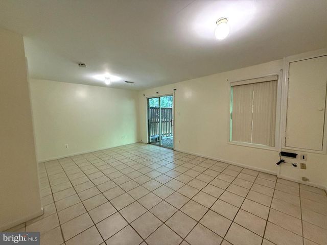 11 WIMBLEDON CT, Silver Spring, MD 20906