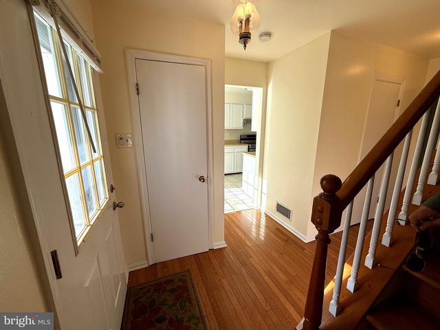 11 WIMBLEDON CT, Silver Spring, MD 20906