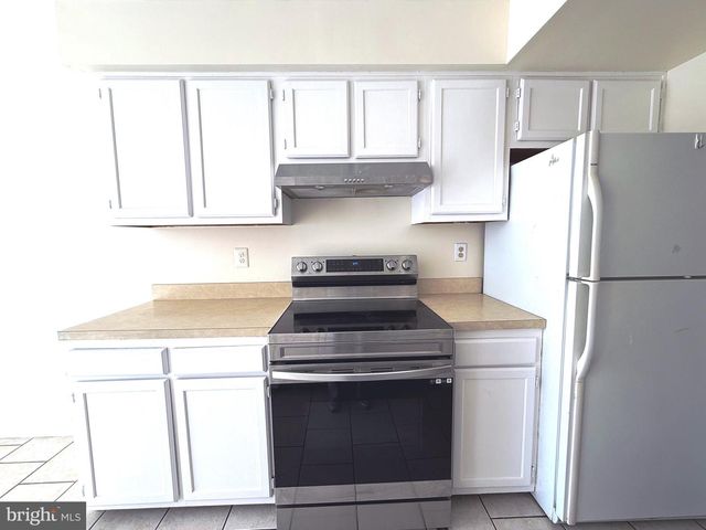 11 WIMBLEDON CT, Silver Spring, MD 20906