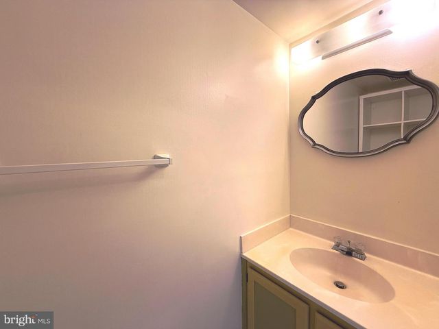 11 WIMBLEDON CT, Silver Spring, MD 20906