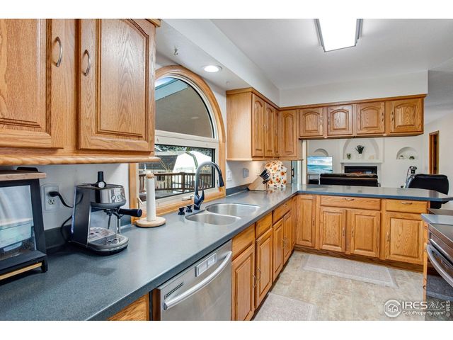 2302 42nd Ave Ct, Greeley, CO 80634