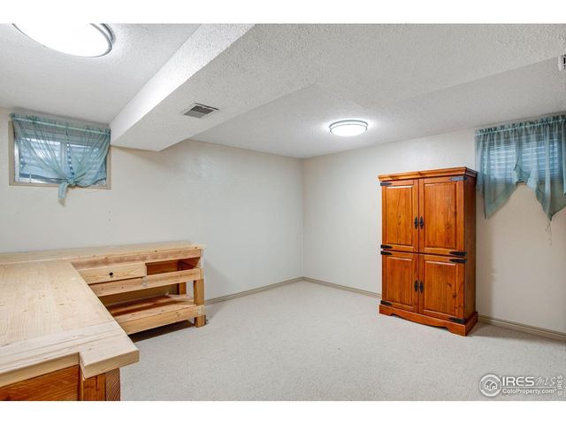 2302 42nd Ave Ct, Greeley, CO 80634