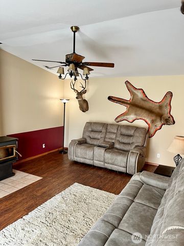 1369 State Route 6, Chehalis, WA 98532