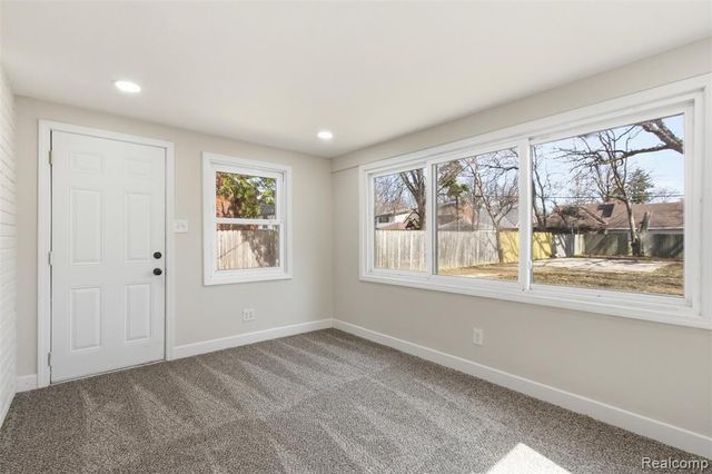 4384 Grayton Street, Detroit, MI 48224