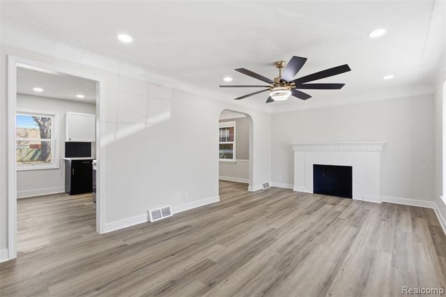 4384 Grayton Street, Detroit, MI 48224