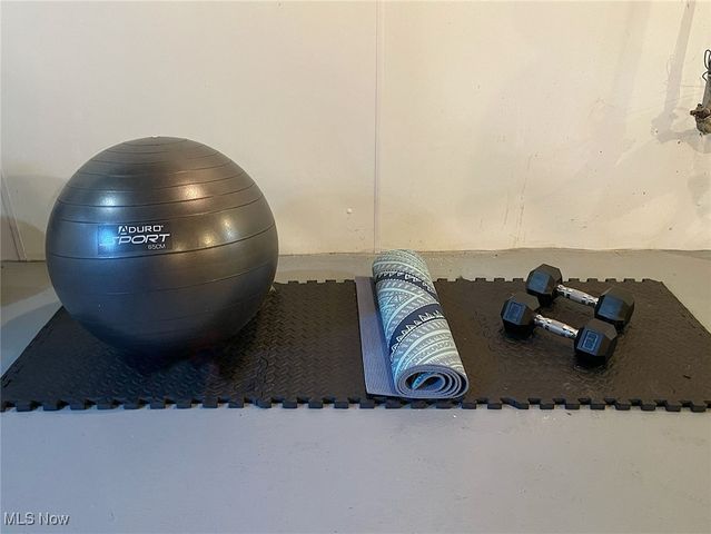 284 Kenilworth Drive, Akron, OH 44313