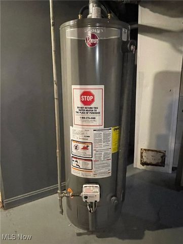 284 Kenilworth Drive, Akron, OH 44313