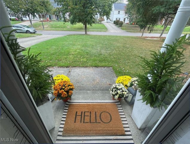 284 Kenilworth Drive, Akron, OH 44313