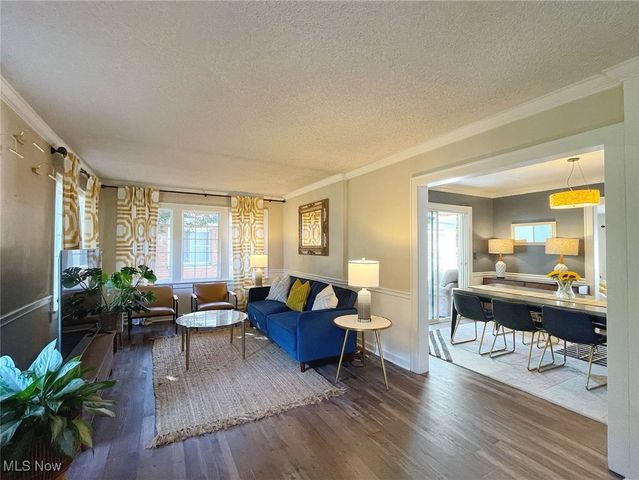 284 Kenilworth Drive, Akron, OH 44313