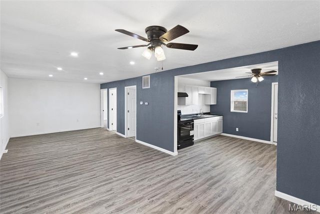 2 Eastgate Drive, Pontoon Beach, IL 62040