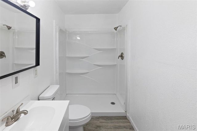 2 Eastgate Drive, Pontoon Beach, IL 62040