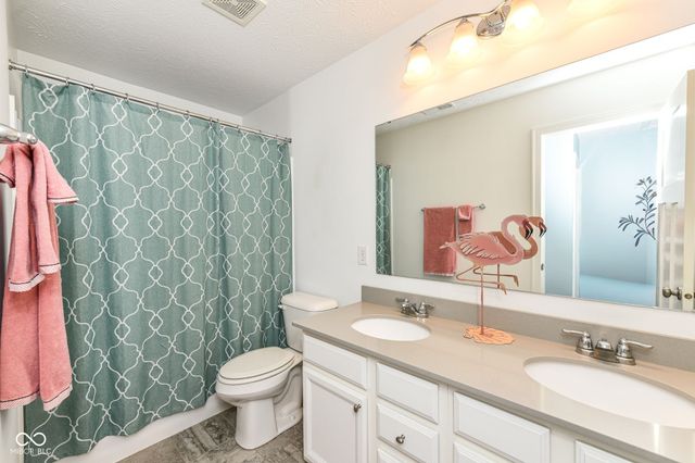 15633 Wellsprings Place, Fishers, IN 46037