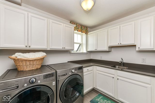 15633 Wellsprings Place, Fishers, IN 46037
