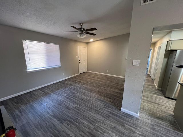 8902 Little Walnut PKWY A, Austin, TX 78758
