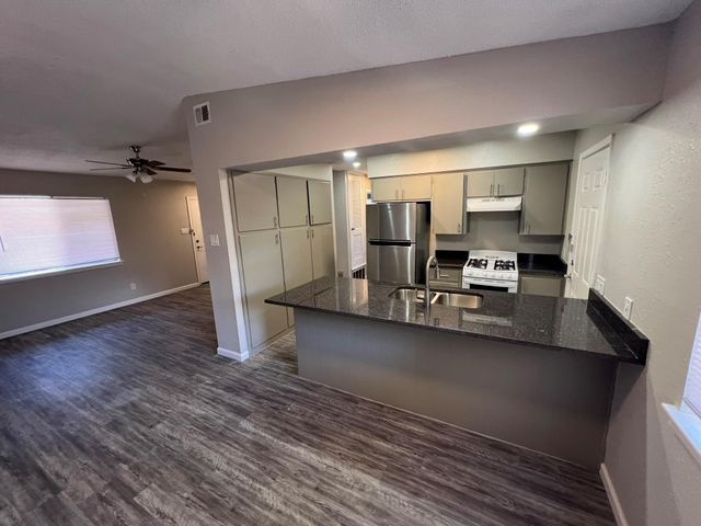 8902 Little Walnut PKWY A, Austin, TX 78758