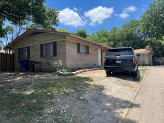 8902 Little Walnut PKWY A, Austin, TX 78758